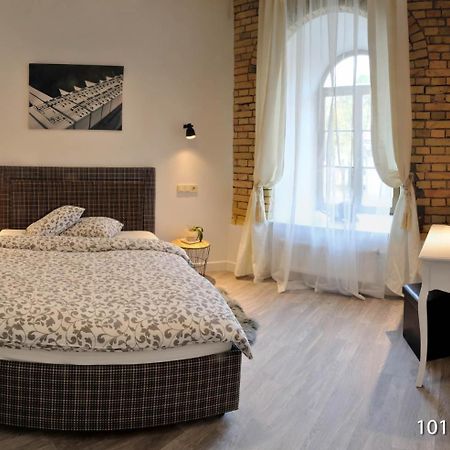 Luxurious Apartment Вильнюс Экстерьер фото