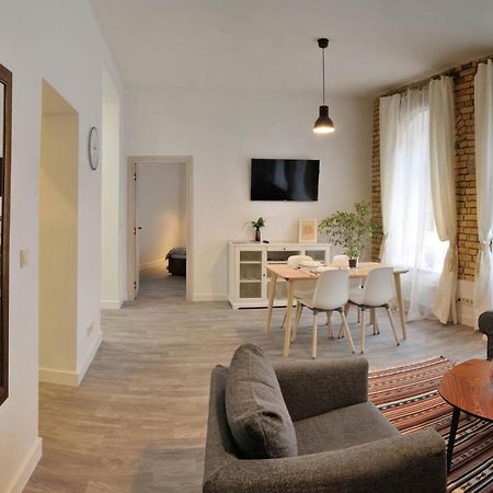 Luxurious Apartment Вильнюс Экстерьер фото